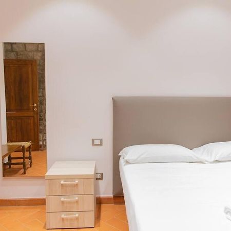 Cozy And Charmin 3Br Apartment Steps By Duomo Florença Exterior foto
