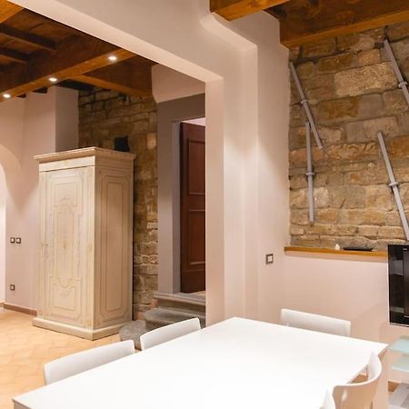 Cozy And Charmin 3Br Apartment Steps By Duomo Florença Exterior foto