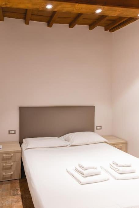 Cozy And Charmin 3Br Apartment Steps By Duomo Florença Exterior foto