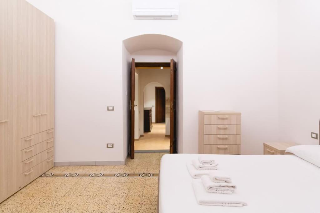 Cozy And Charmin 3Br Apartment Steps By Duomo Florença Exterior foto