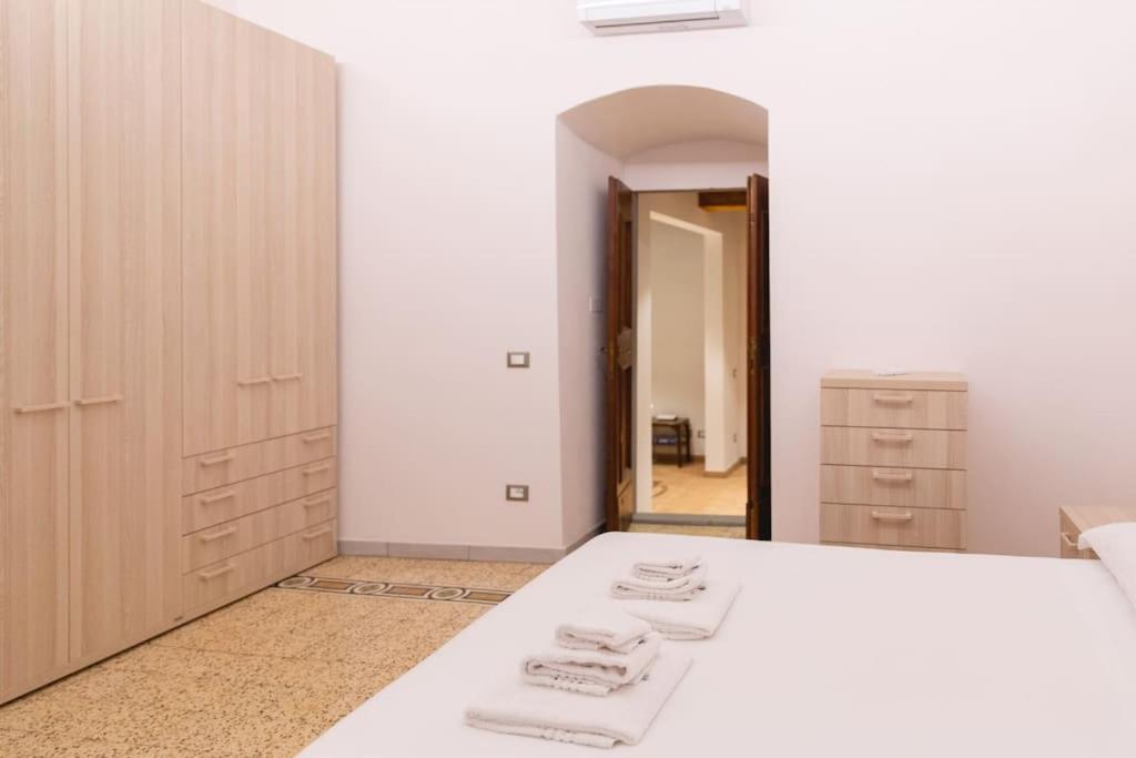 Cozy And Charmin 3Br Apartment Steps By Duomo Florença Exterior foto
